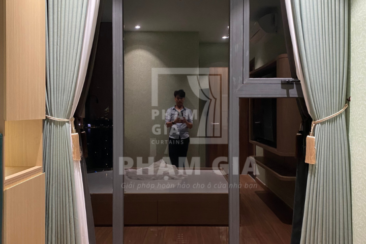 LẮP ĐẶT RÈM VẢI TẠI CĂN HỘ ECOGREEN QUẬN 7