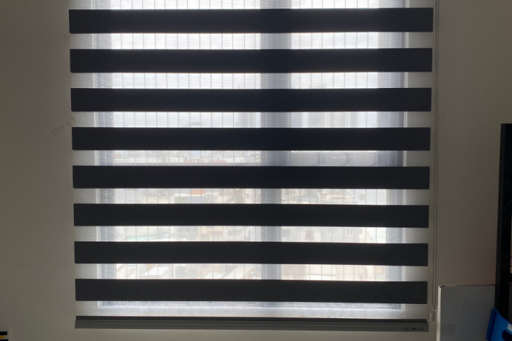 LẮP ĐẶT RÈM CỬA NHÀ PHỐ