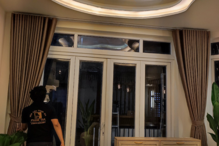 Lắp đặt rèm vải