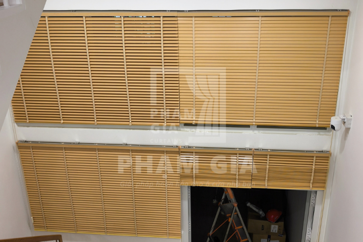 LẮP ĐẶT RÈM SÁO GỖ TẠI LÊ VĂN VIỆT, LONG THẠNH MỸ, TP HCM