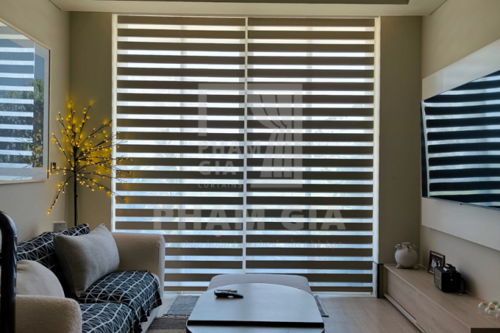 LẮP ĐẶT RÈM CẦU VỒNG CĂN HỘ CHUNG CƯ SALA