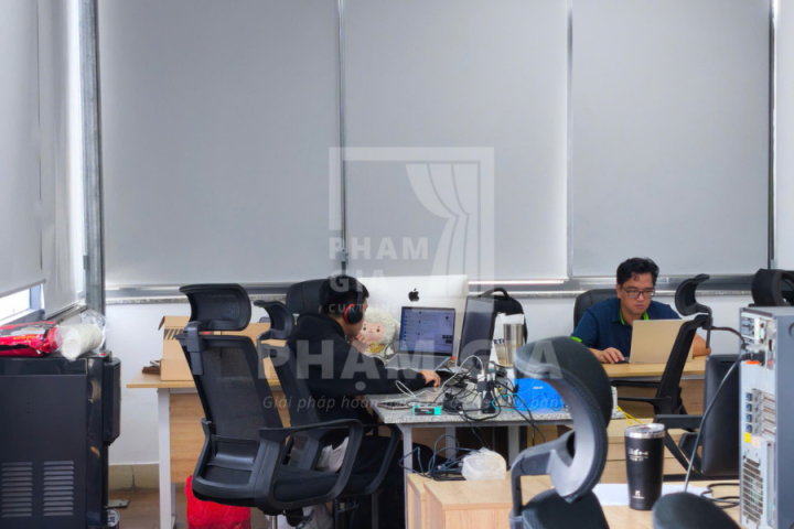 LẮP ĐẶT RÈM CUỐN VĂN PHÒNG TẠI PHƯỚC LONG, TP HCM