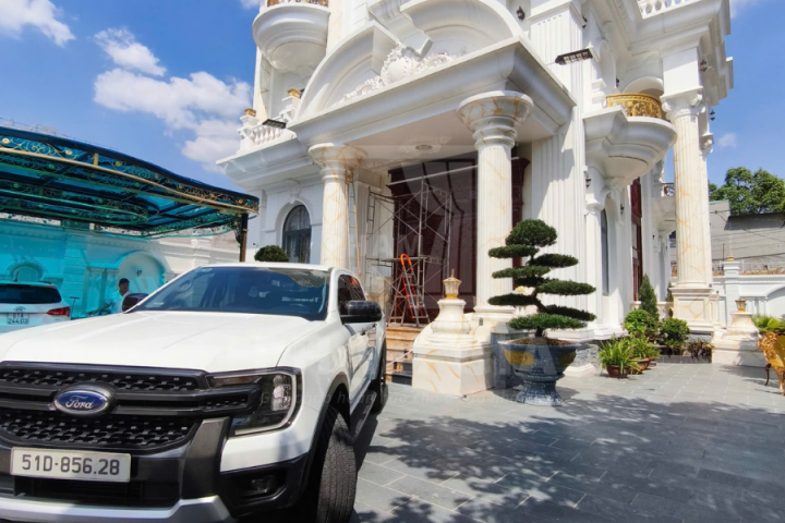 LẮP ĐẶT MÀN CUỐN CÁP TỰ ĐỘNG TẠI BÌNH DƯƠNG