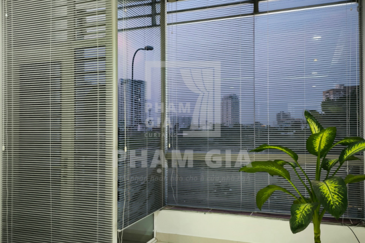 LẮP ĐẶT RÈM SÁO NHÔM ST 18(GRAY)