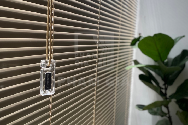 LẮP ĐẶT RÈM SÁO NHÔM TẠI CÔ GIANG, QUẬN 1