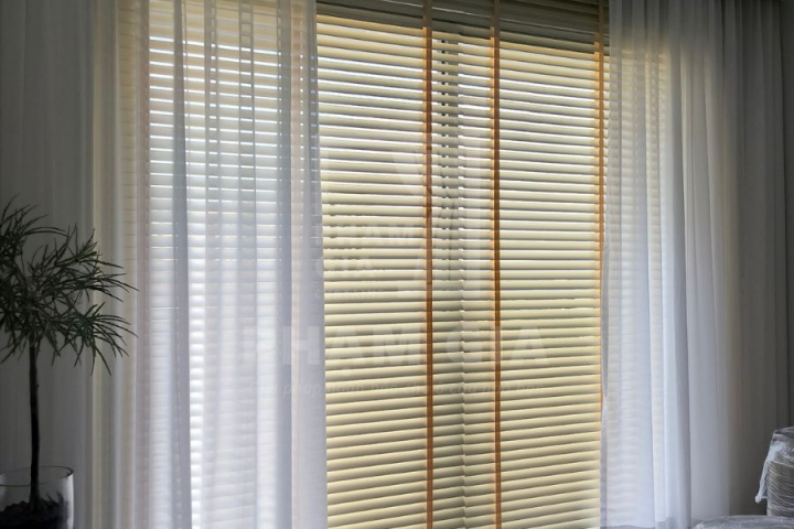 LẮP ĐẶT RÈM CỬA TẠI CĂN HỘ GOLD VIEW QUẬN 4