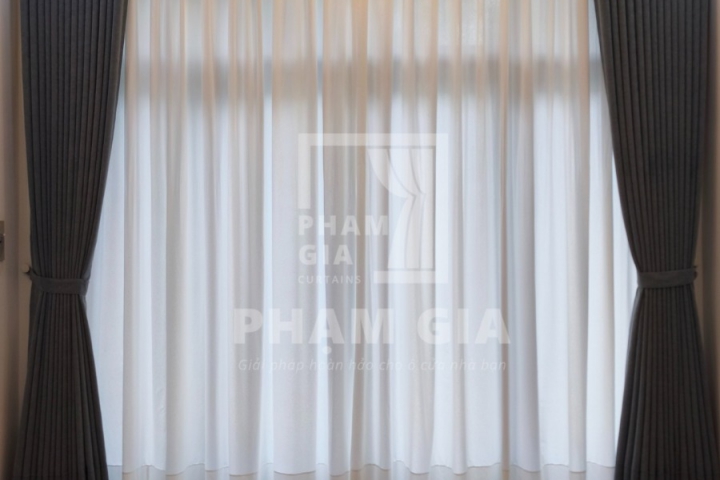 Chuyên Gia Bật Mí: Những Màu Rèm Người Mệnh Hỏa Nên Tránh Để "Giữ Lửa" Tài Lộc