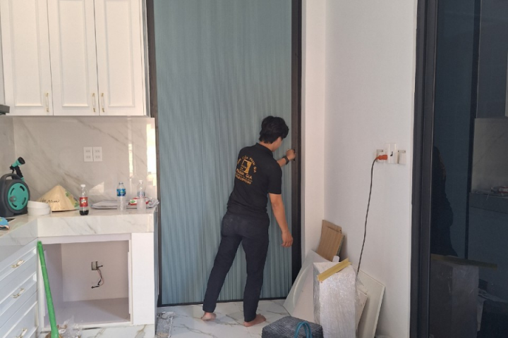 Lắp Đặt Vách Ngăn Tổ Ong - PHÚ NHUẬN