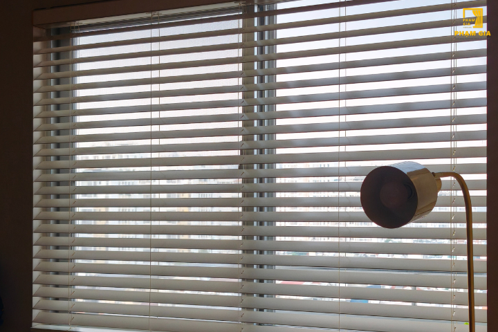 Đầu tư hợp lý với rèm sáo gỗ tiết kiệm chi phí