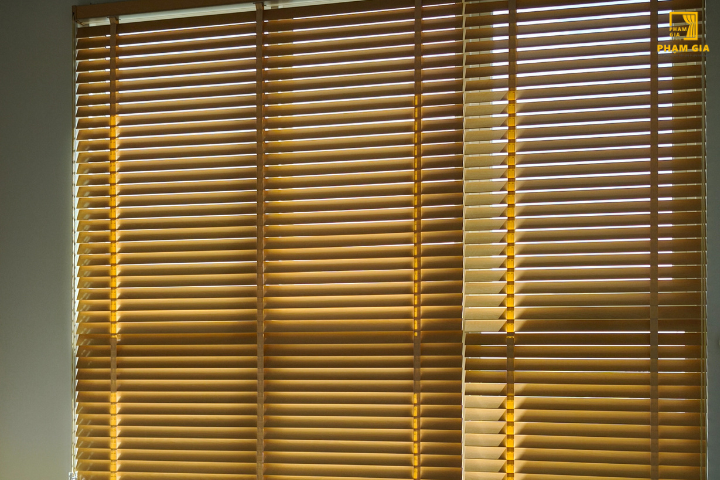 Rèm nhựa giả gỗ, lựa chọn tinh tế thay thế gỗ tự nhiên