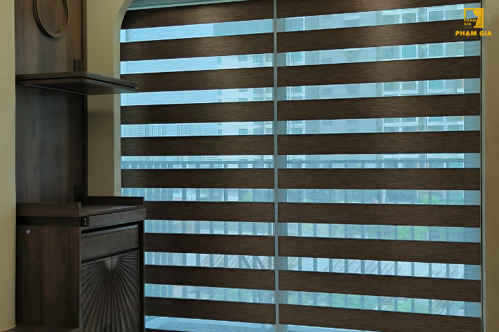 Rèm cầu vồng và những tính năng ứng dụng vượt trội so với rèm truyền thống