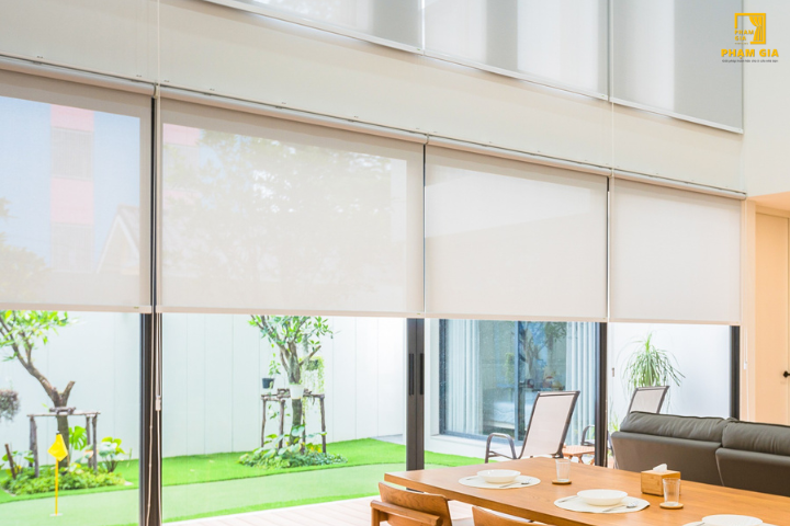 Rèm Cuốn Gia Đình Cao Cấp Cản Sáng Bền Đẹp