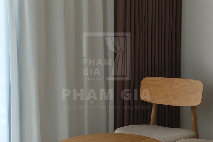 LẮP ĐẶT RÈM VẢI VÀ RÈM SÁO GỖ TẠI CHUNG CƯ OPUS ONE, TÒA OS5, VINHOMES GRAND PARK, QUẬN 9, TP.HCM