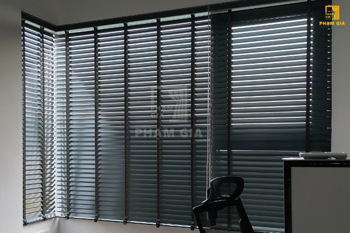 Những Lưu Ý Khi Lắp Đặt Để Rèm Sáo Gỗ Bền Và Đẹp Lâu Dài