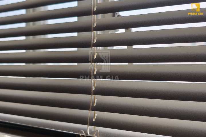 Hướng dẫn cách sử dụng rèm sáo nhôm hiệu quả, bền đẹp