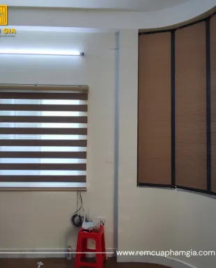 Lắp Đặt Rèm Cầu Vồng Và Rèm Tổ Ong