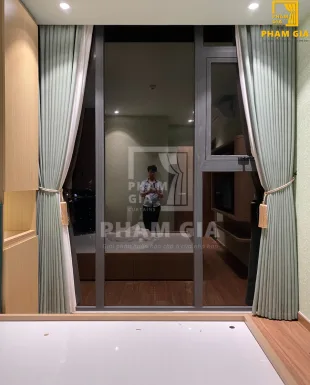 LẮP ĐẶT RÈM VẢI TẠI CĂN HỘ ECOGREEN QUẬN 7