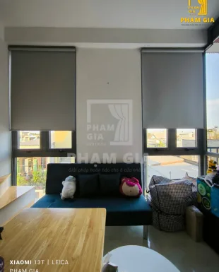 LẮP ĐẶT RÈM CUỐN TRƠN GRAY