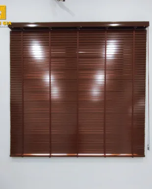 Lắp Đặt Rèm Sáo Gỗ Cho Nhà Phố