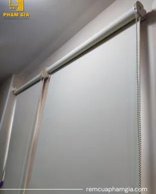 Lắp đặt rèm cuốn trơn