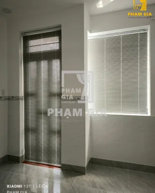 LẮP ĐẶT RÈM SÁO NHÔM HỆ 1 DÂY CAO CẤP
