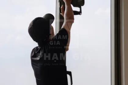 Đừng để "tiền mất tật mang" vì 3 sai lầm tai hại khi chọn rèm vải che bàn thờ