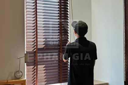 Hướng Dẫn Vệ Sinh Và Bảo Quản Rèm Cửa Đúng Cách Trong Mùa Nắng Gắt