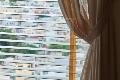DỰ ÁN LẮP ĐẶT RÈM SÁO GỖ VÀ RÈM VOAN TẠI CĂN HỘ CHUNG CƯ D-AQUA, 301, BÌNH ĐÔNG, QUẬN 8, TP. HỒ CHÍ MINH