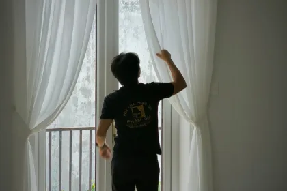 LẮP ĐẶT RÈM VOAN TRẮNG