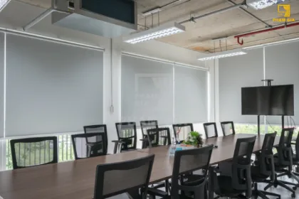 Một số mẫu rèm cuốn văn phòng - Giải pháp chống nắng