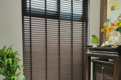 Rèm Phòng Thờ Phong Thủy: Cách Chọn Rèm Mang Lại Vượng Khí, Tài Lộc