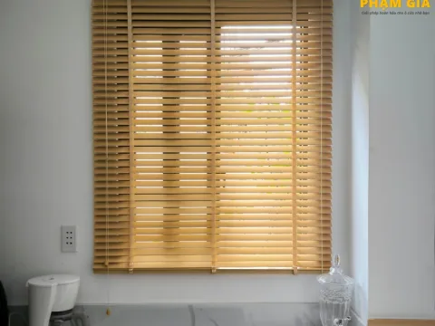 BST rèm sáo gỗ