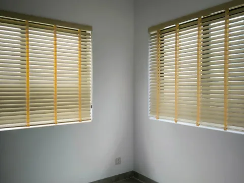 BST rèm sáo gỗ