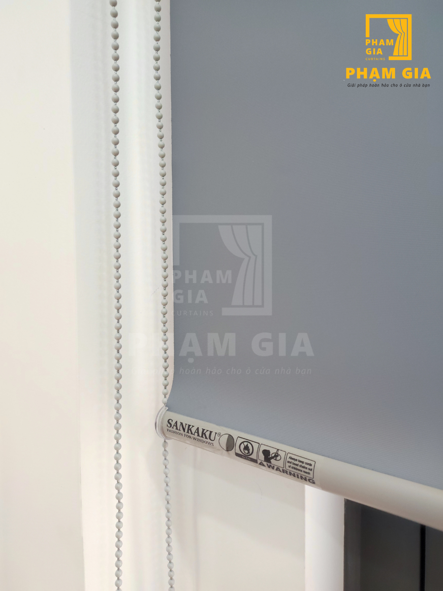 lap-dat-rem-cau-vong-va-rem-sao-go-tai-chung-cu-sky-gaden-3-kdt-phu-my-hung-tp-ho-chi-minh