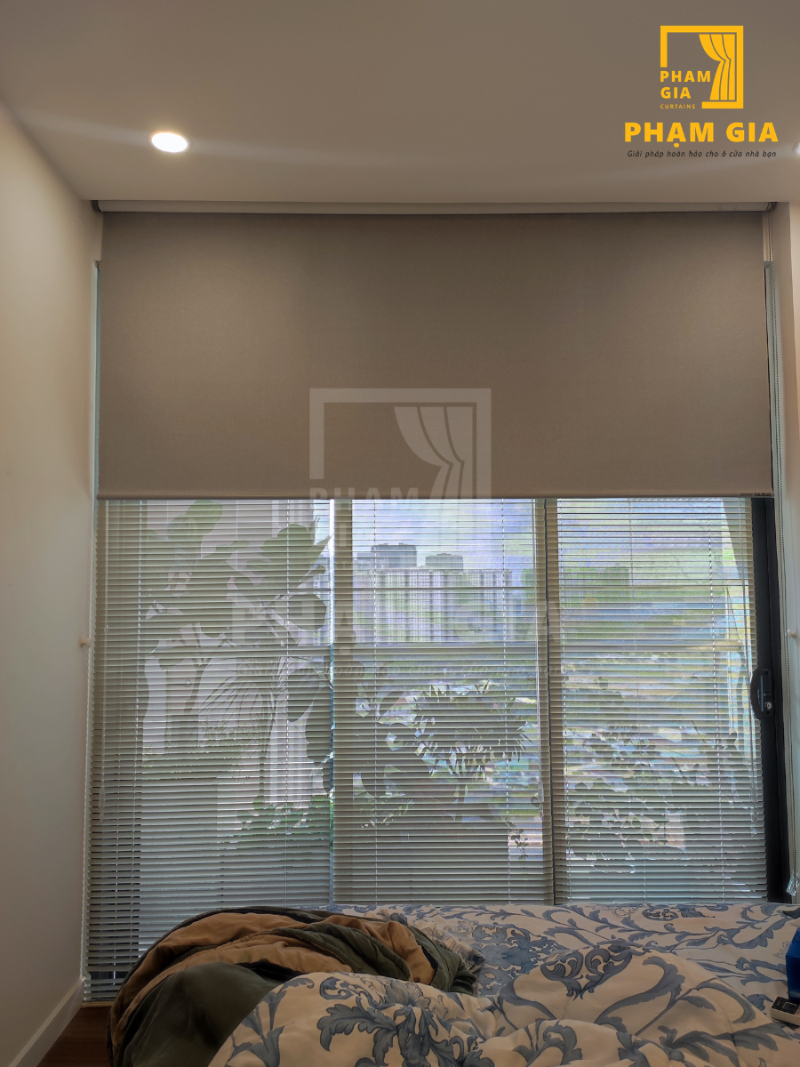 lap-dat-rem-cau-vong-va-rem-sao-go-tai-chung-cu-sky-gaden-3-kdt-phu-my-hung-tp-ho-chi-minh