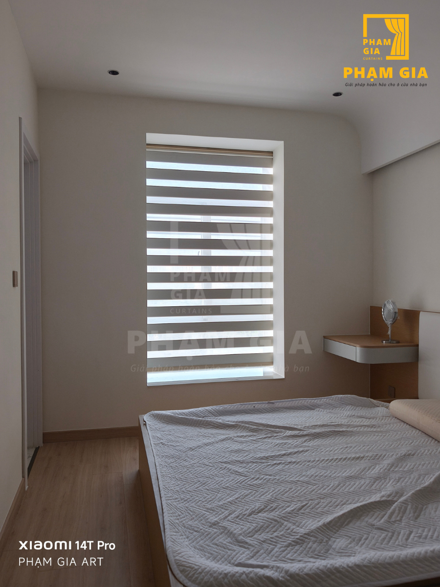 lap-dat-rem-cau-vong-va-rem-sao-go-tai-chung-cu-sky-gaden-3-kdt-phu-my-hung-tp-ho-chi-minh