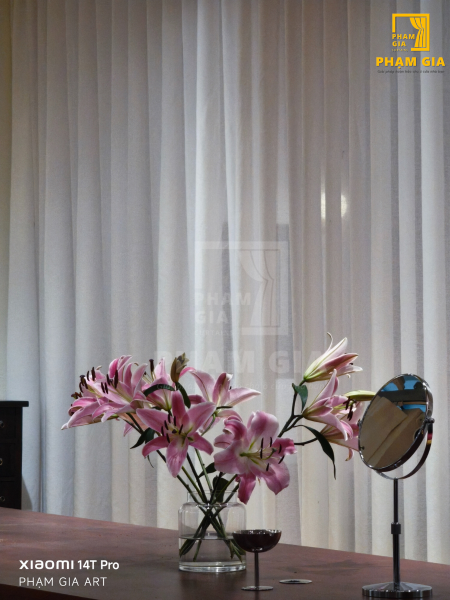 rem-mau-trang-kem-hop-voi-nhung-phong-cach-noi-that-nao