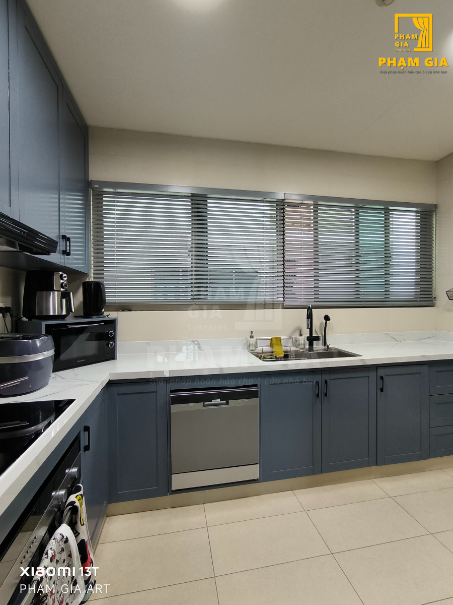 lap-dat-rem-cua-tai-the-vista-an-phu-tp-hcm