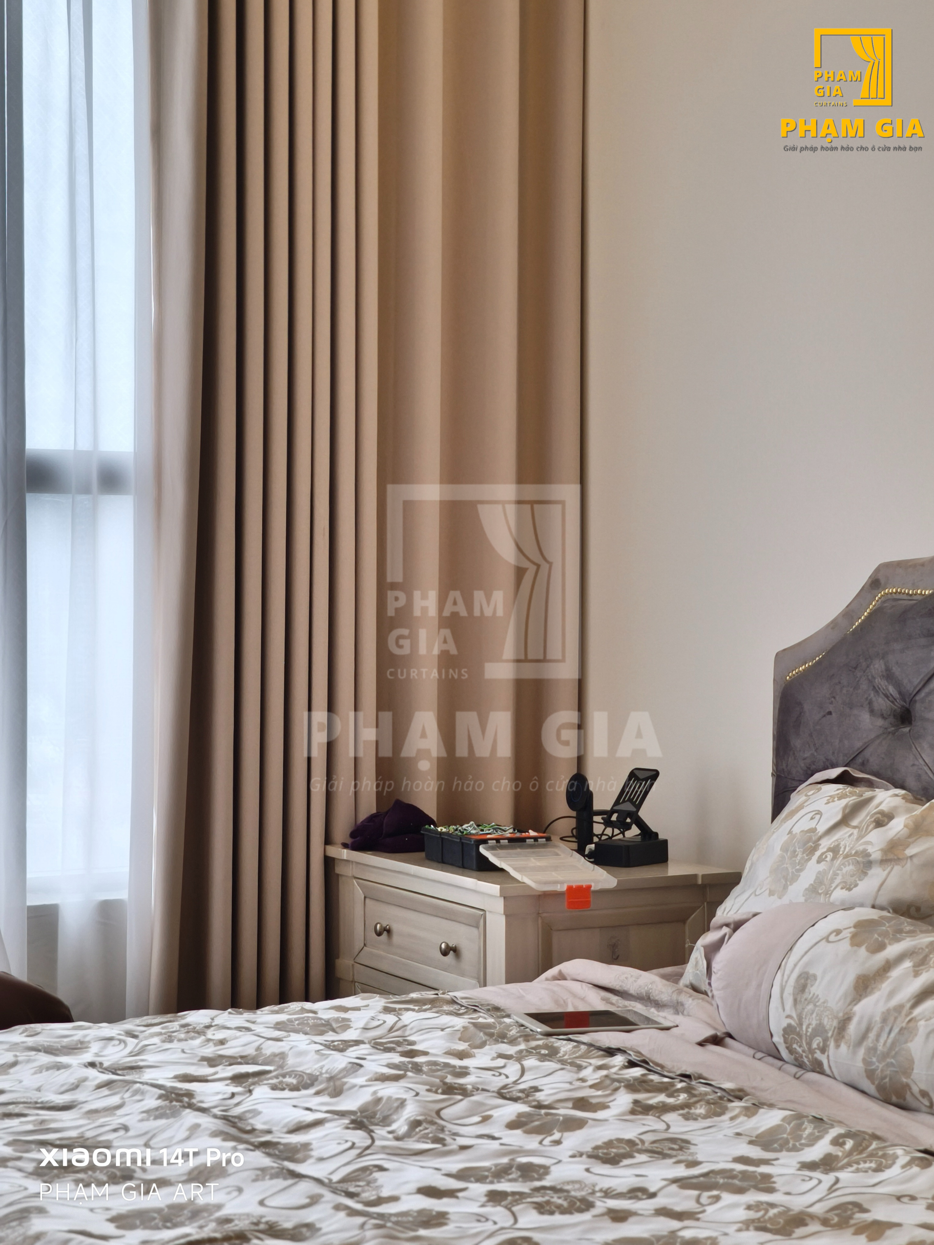 lap-dat-rem-cua-tai-the-sun-avenue-mai-chi-tho