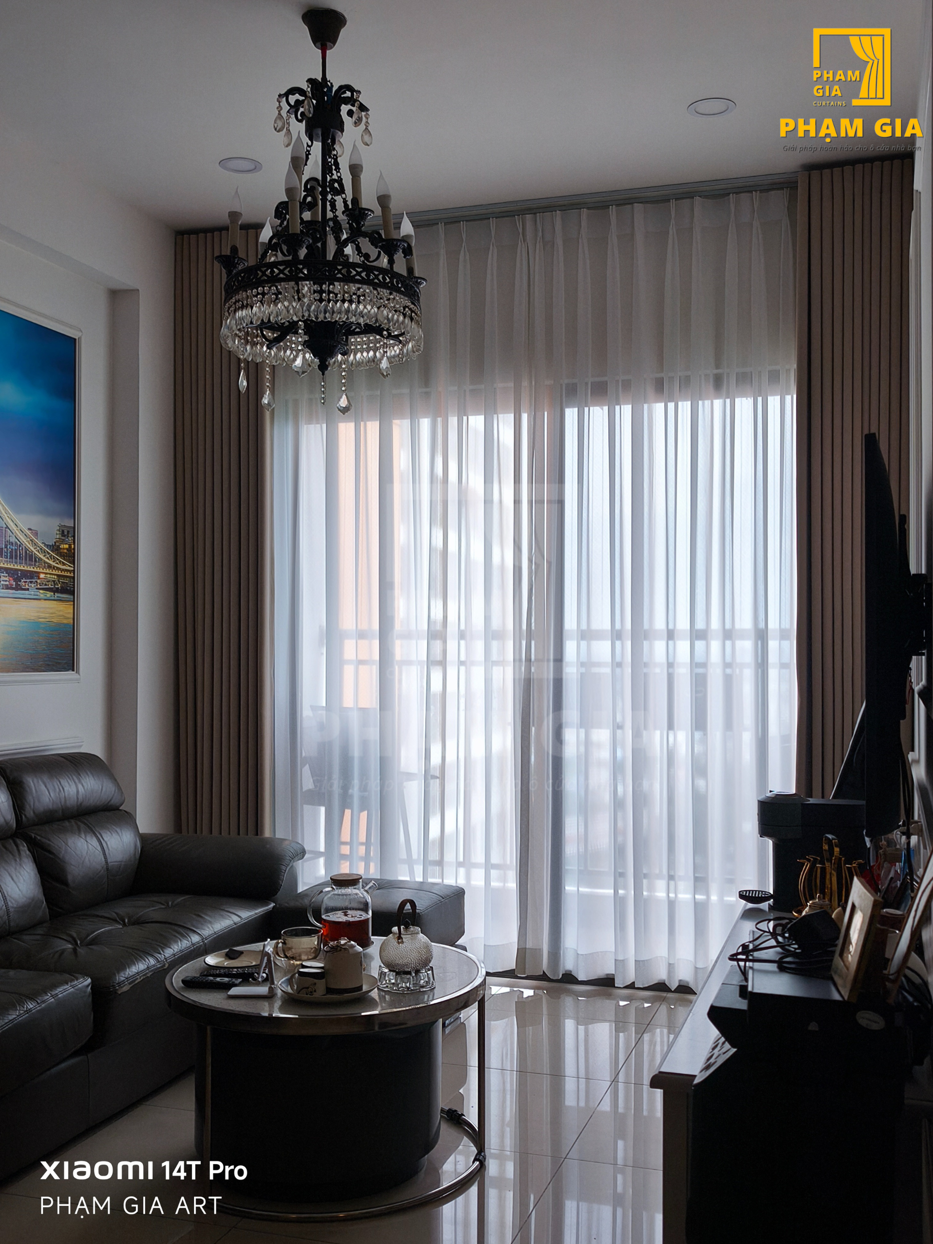 lap-dat-rem-cua-tai-the-sun-avenue-mai-chi-tho