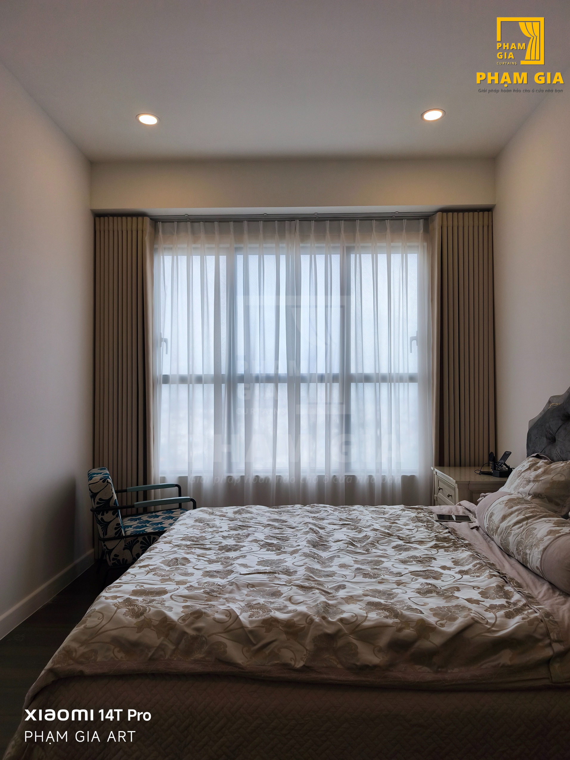 lap-dat-rem-cua-tai-the-sun-avenue-mai-chi-tho