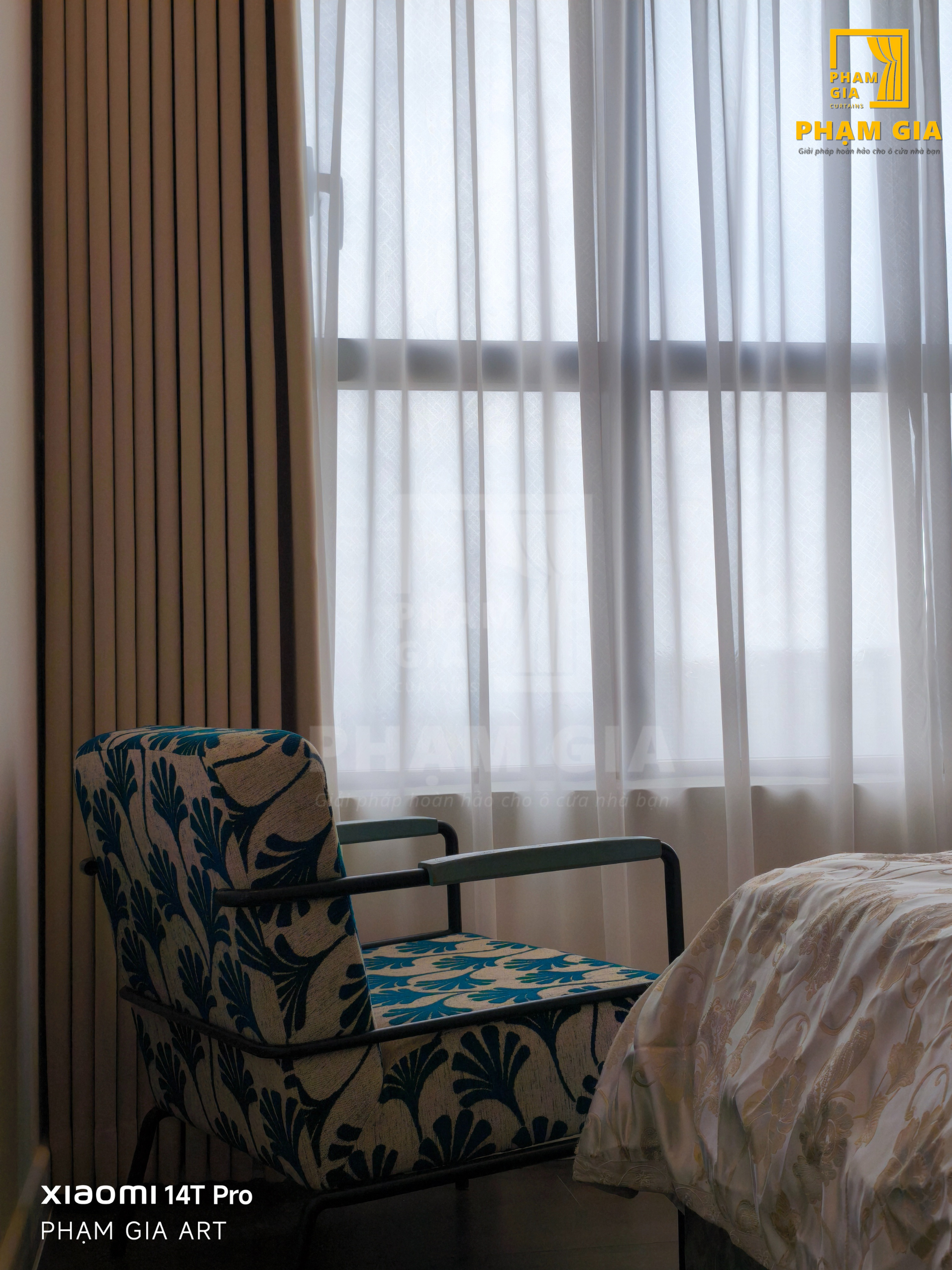 lap-dat-rem-cua-tai-the-sun-avenue-mai-chi-tho