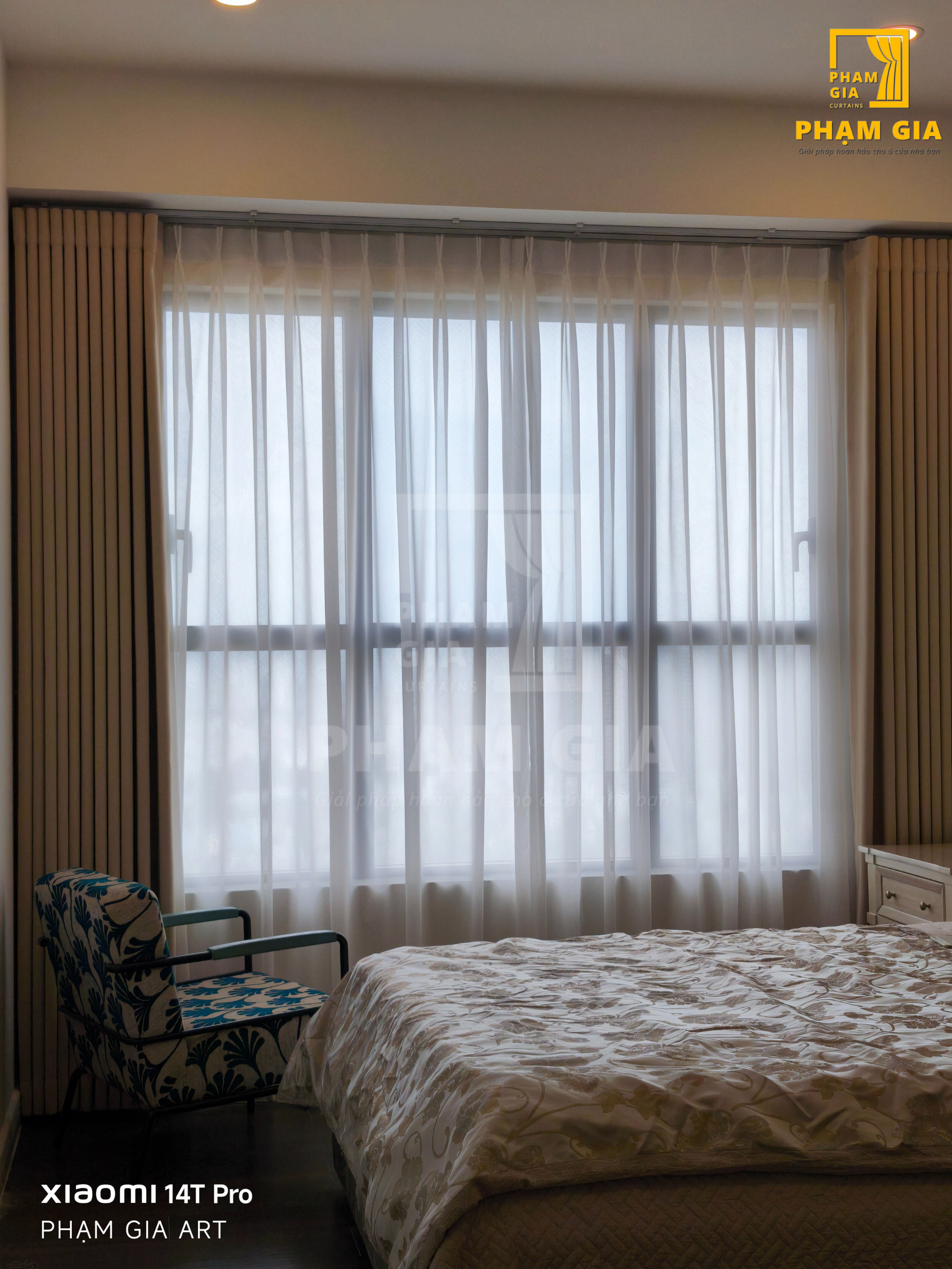 lap-dat-rem-cua-tai-the-sun-avenue-mai-chi-tho