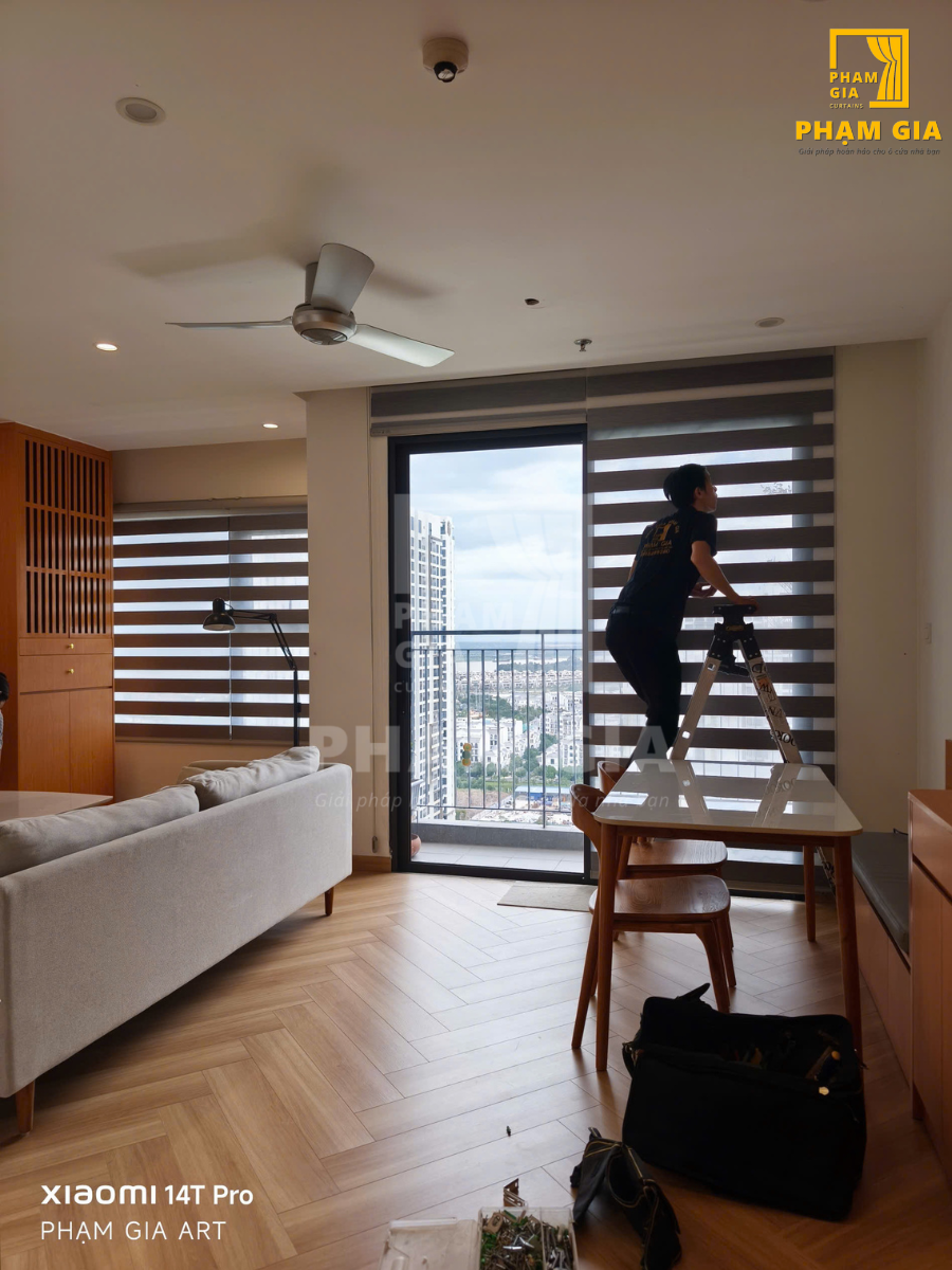 lap-dat-rem-cua-tai-s503-vinhomes-grand-park-quan-9