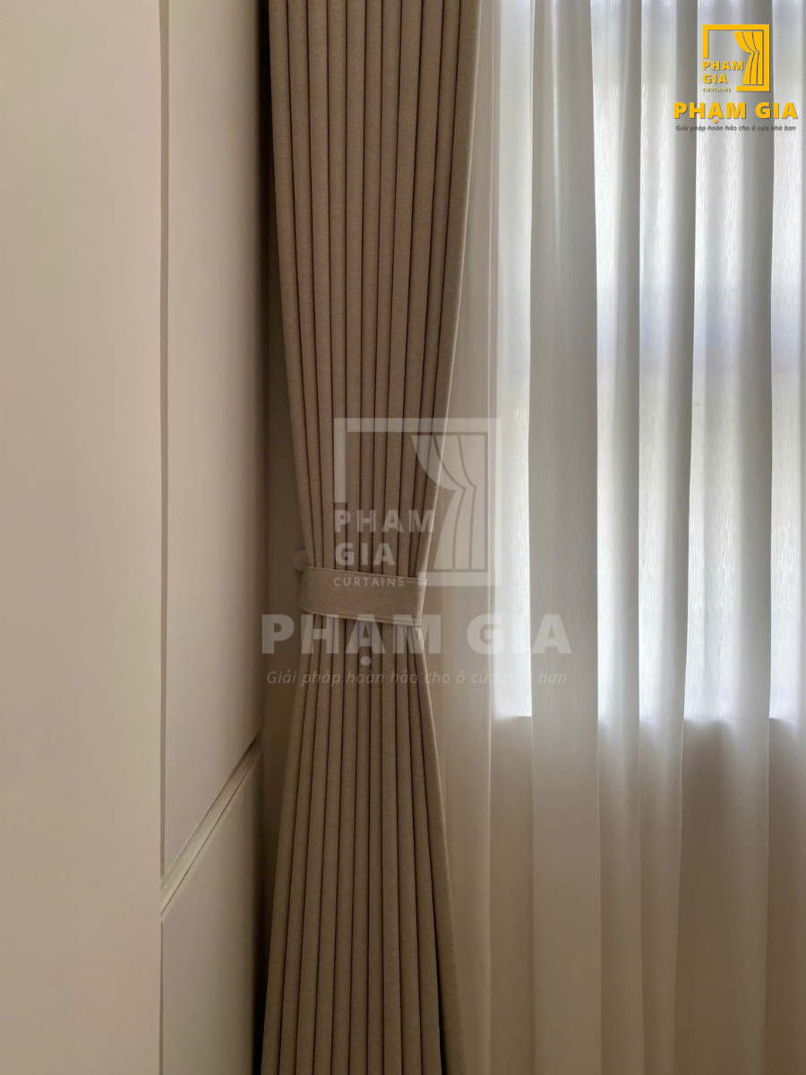 lap-dat-rem-cua-tai-s503-vinhomes-grand-park-quan-9