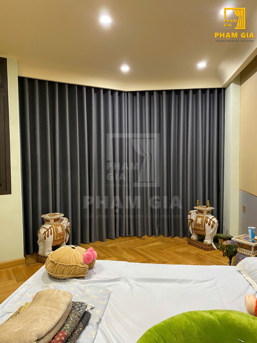 lap-dat-rem-cua-tai-hau-giang-quan-6