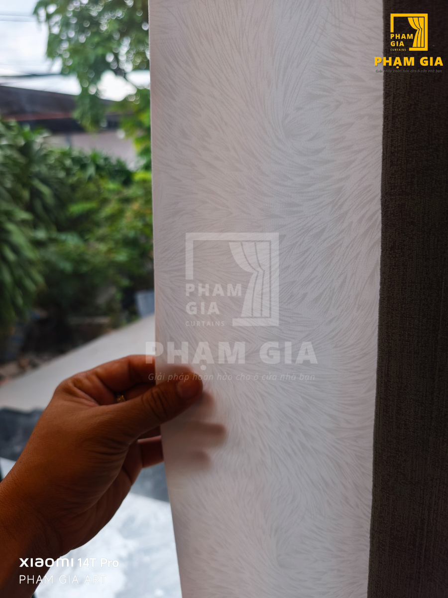 lap-dat-rem-cua-nha-pho-truong-van-hai-tang-nhon-phu-tp-hcm