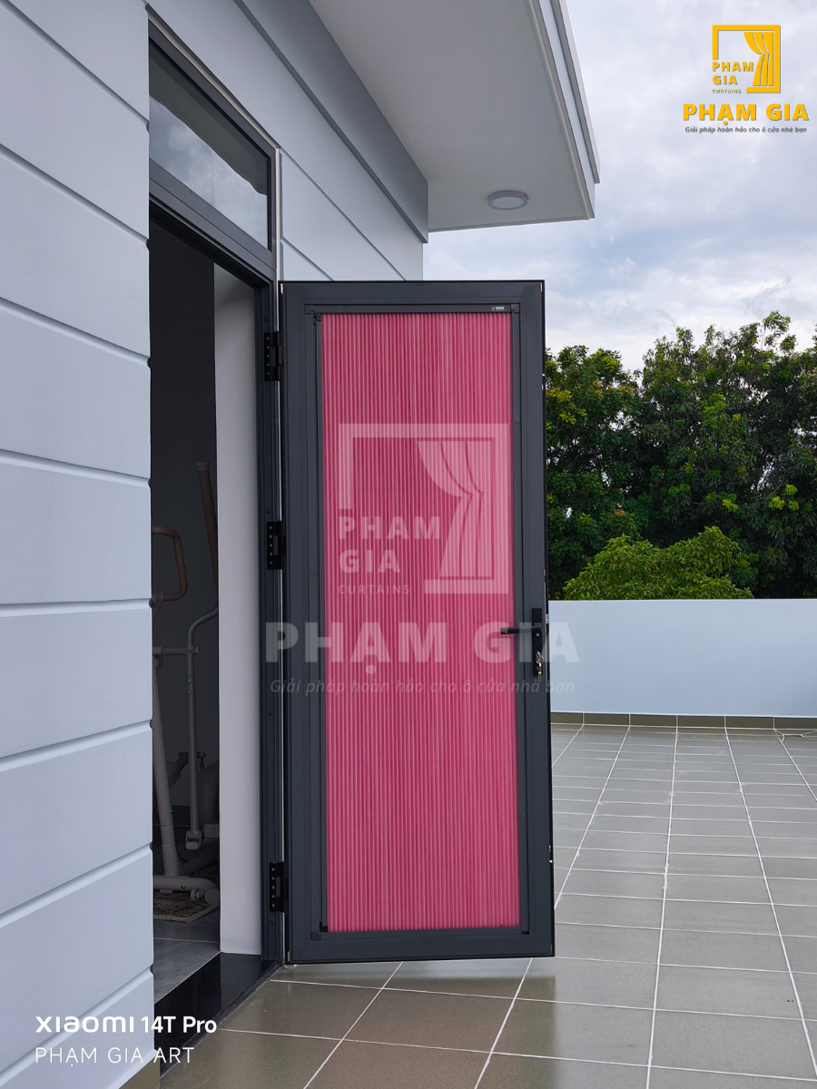lap-dat-rem-cua-nha-pho-truong-van-hai-tang-nhon-phu-tp-hcm