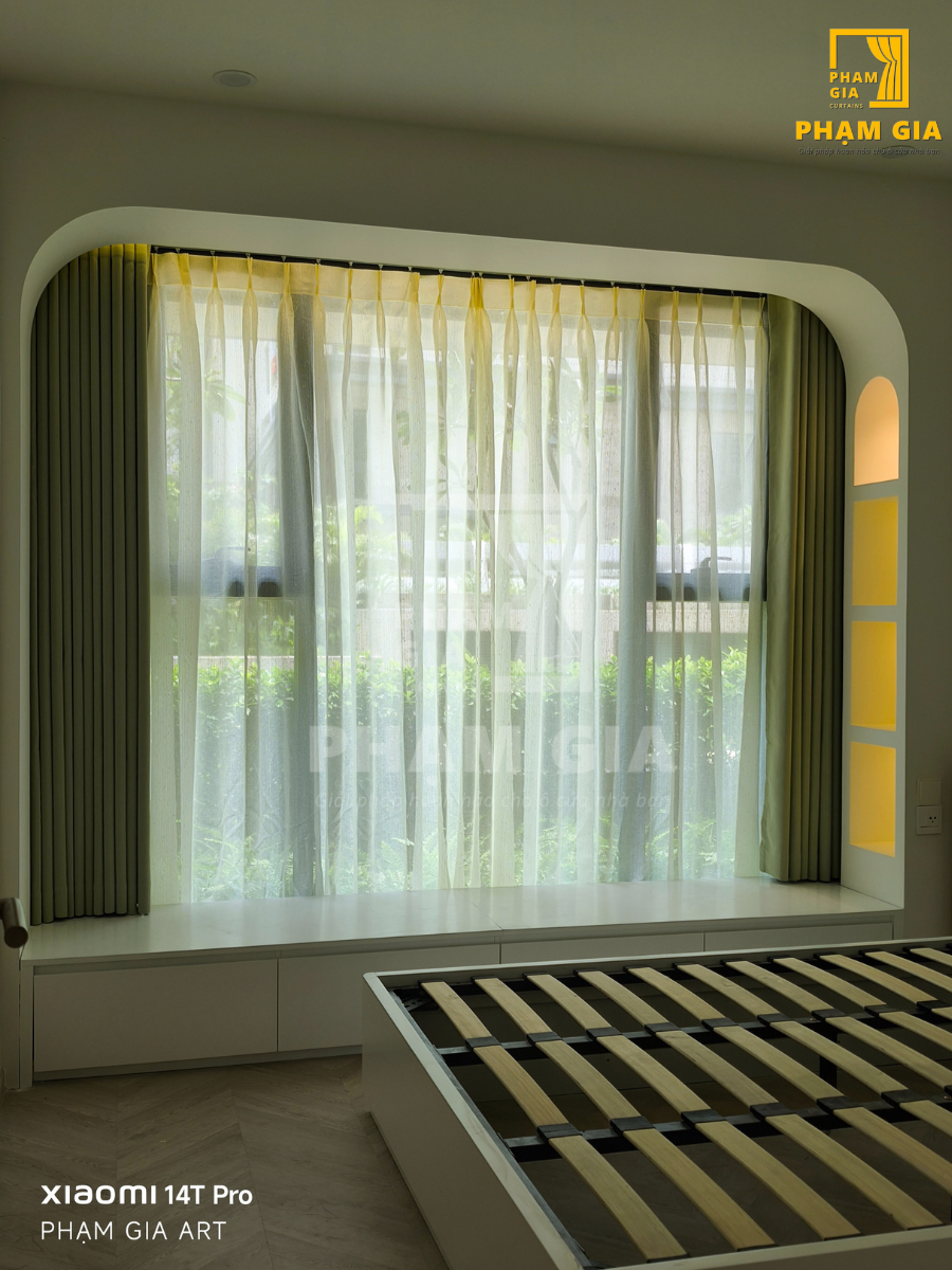 lap-dat-rem-cua-tai-lumiere-boulevard-toa-angelice-vinhomes-grand-park-tp-hcm