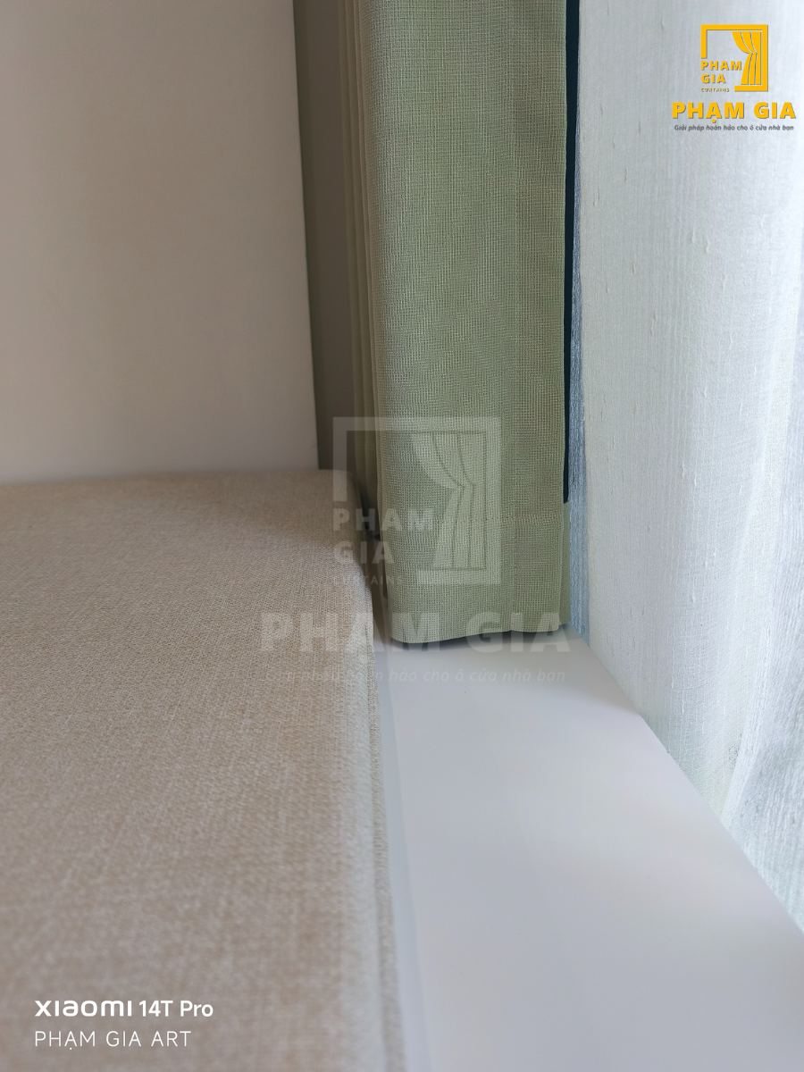 lap-dat-rem-cua-tai-lumiere-boulevard-toa-angelice-vinhomes-grand-park-tp-hcm